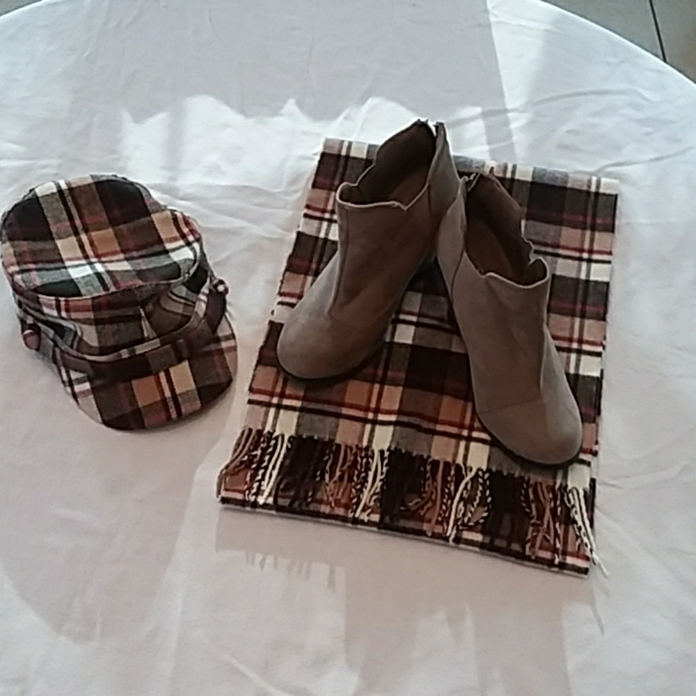 Hat & Scarf Bundle